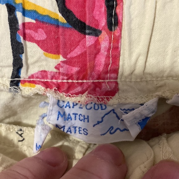 A great pair of medium shorts - Picture 6 of 6